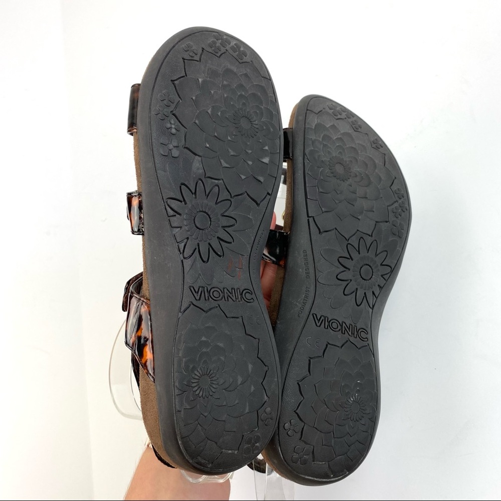 Vionic 44 Amber Beaded T Strap Tortoise Sandals - Picture 4 of 6